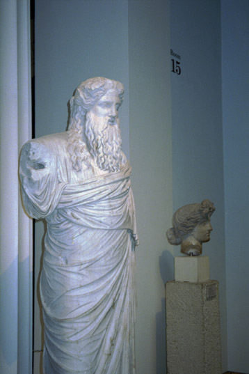 bm-statue
